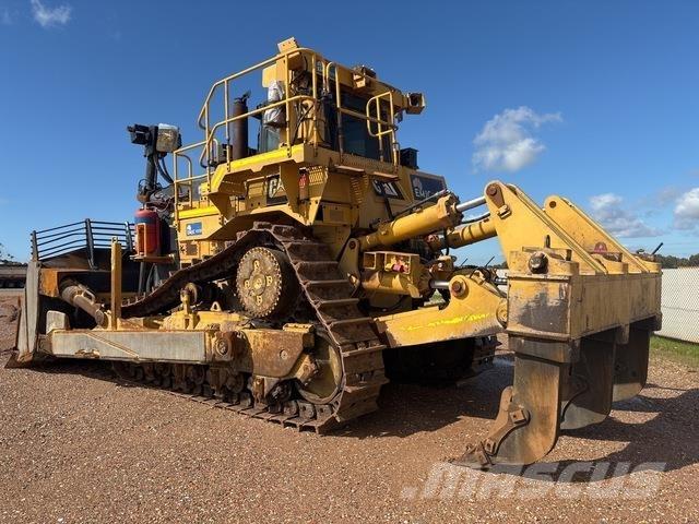 CAT D10T Buldozere pe senile
