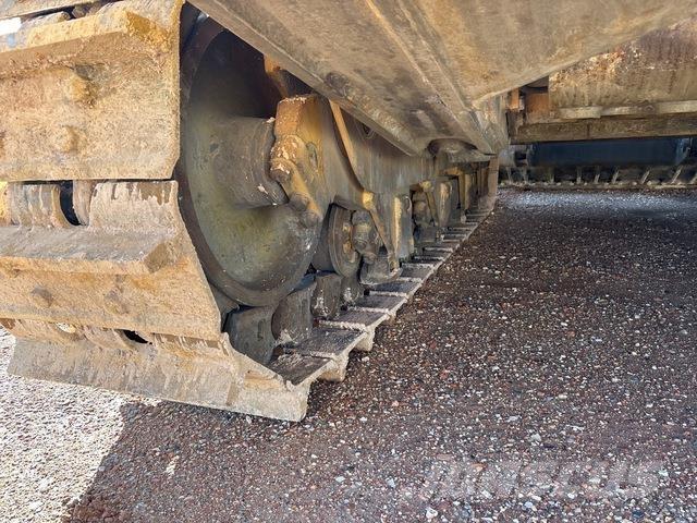 CAT D10T Buldozere pe senile