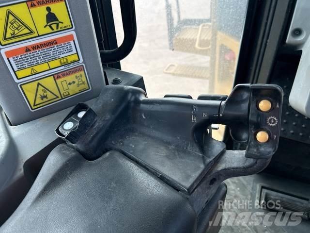 CAT D10T2 Buldozere pe senile