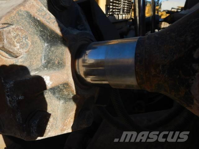 CAT D10T2 Buldozere pe senile
