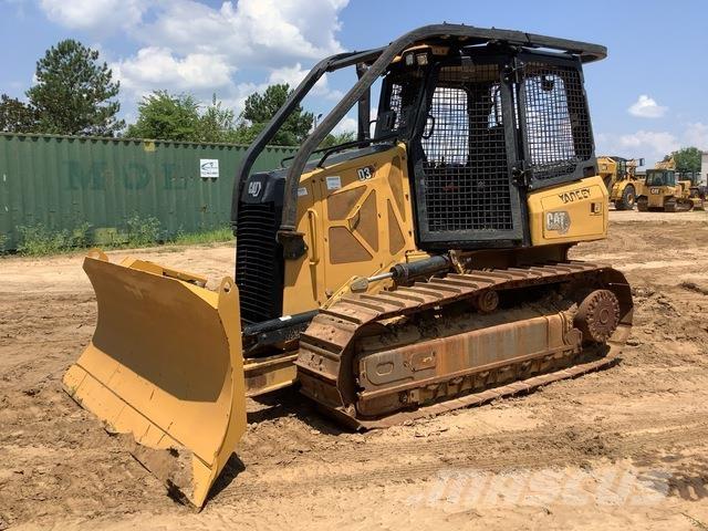 CAT D3 Buldozere pe senile