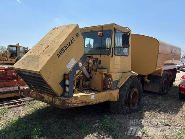 CAT D300D Cisterne