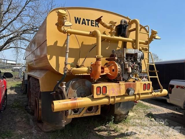 CAT D300D Cisterne