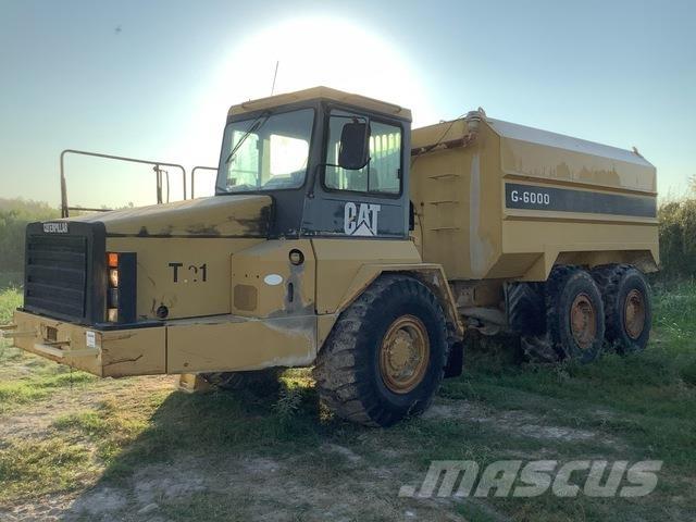CAT D300E Cisterne