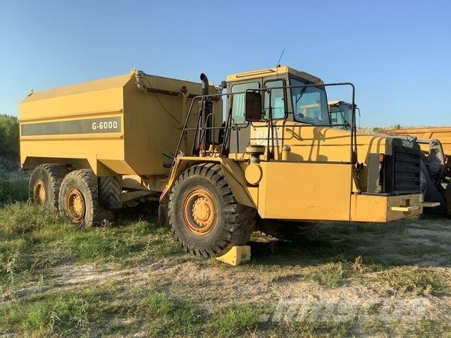 CAT D300E Cisterne