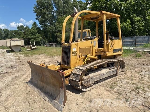 CAT D4C Buldozere pe senile