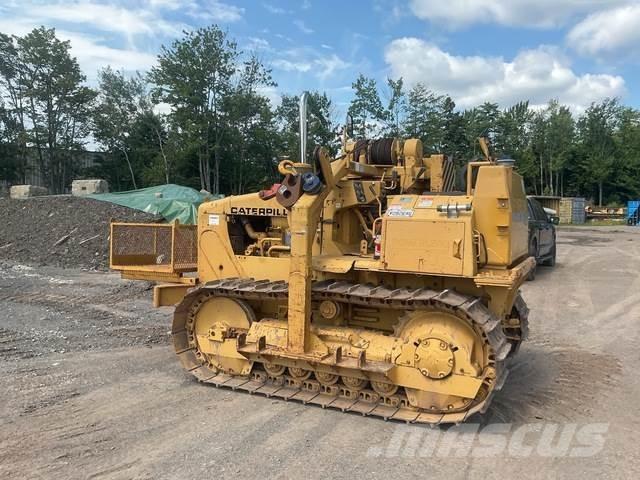 CAT D4E 20 Buldozere pentru montat tevi