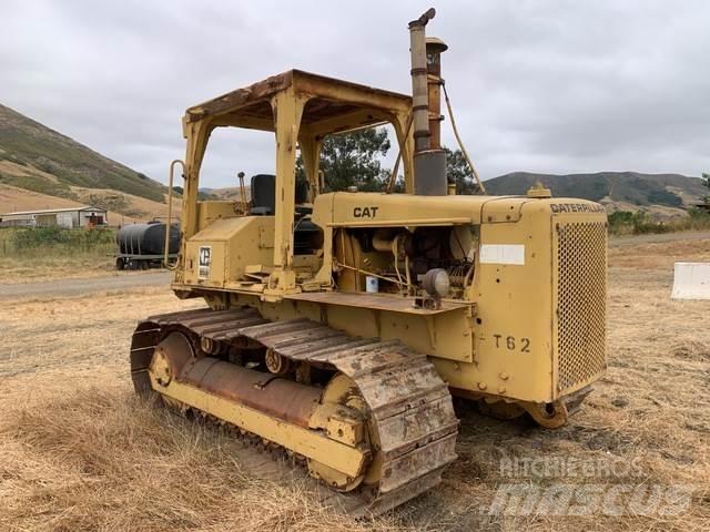 CAT D5B Tractoare