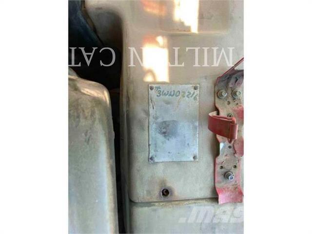 CAT D6M XL Buldozere pe senile