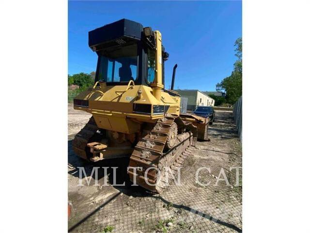 CAT D6M XL Buldozere pe senile