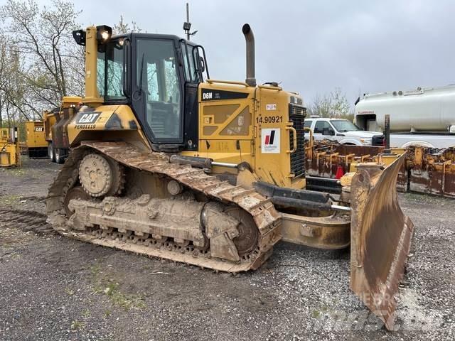 CAT D6N Buldozere pe senile