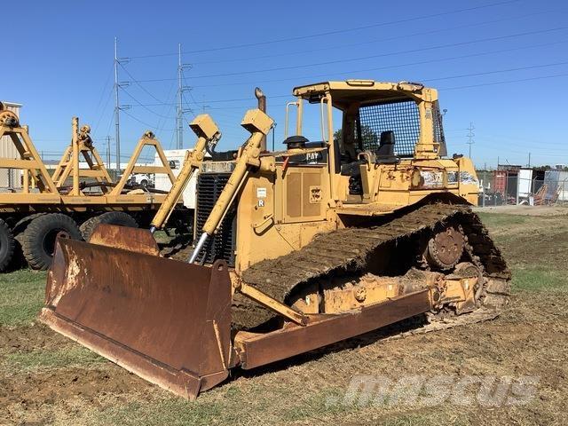 CAT D6R Buldozere pe senile