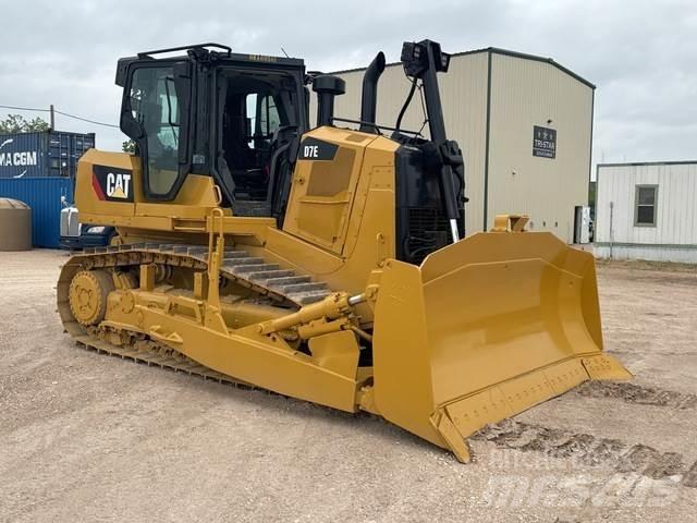 CAT D7E Buldozere pe senile