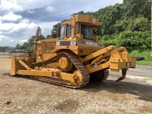 CAT D7H Buldozere pe senile