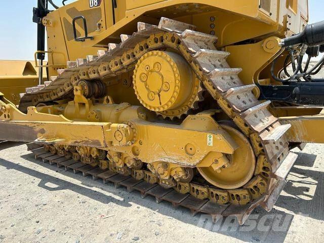 CAT D8 Buldozere pe senile