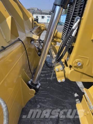 CAT D8GC Buldozere pe senile