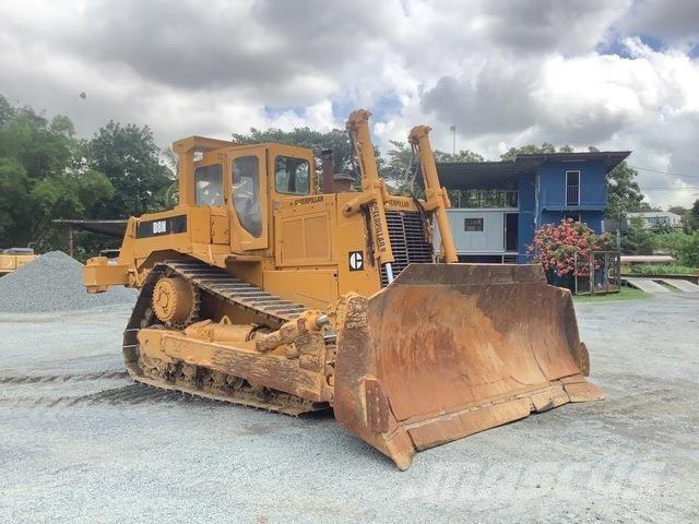 CAT D8N Buldozere pe senile