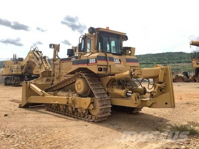 CAT D8R Buldozere pe senile