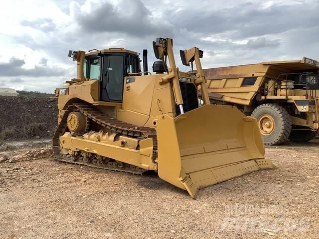 CAT D8T Buldozere pe senile