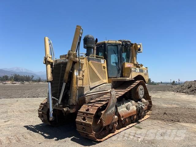 CAT D8T Buldozere pe senile
