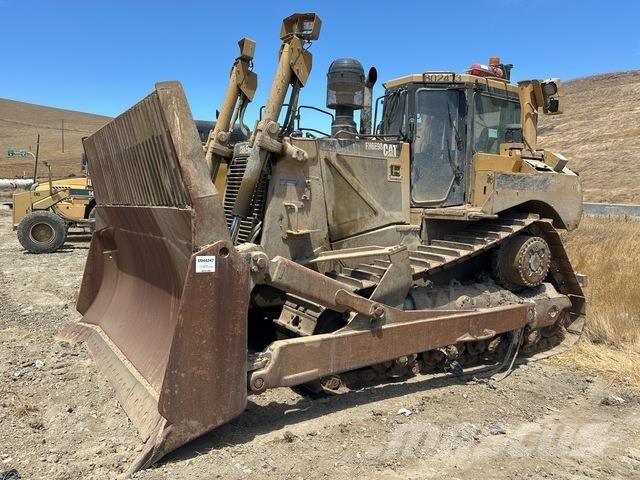 CAT D8T Buldozere pe senile
