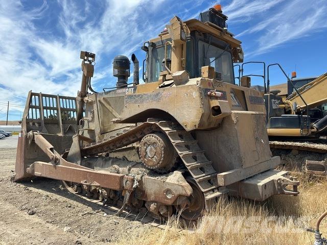 CAT D8T Buldozere pe senile