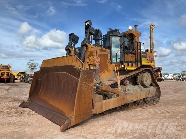 CAT D9 Buldozere pe senile