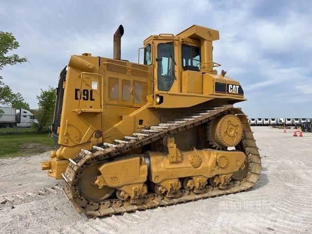 CAT D9L Buldozere pe senile
