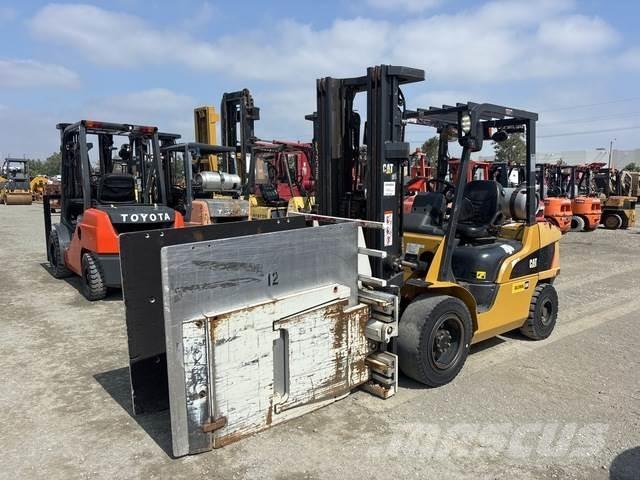 CAT GP33N Utilaje construcții - Altele