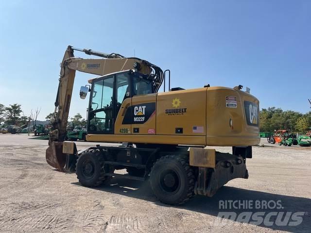 CAT M322F Excavatoare cu roti