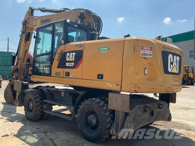 CAT M322F Excavatoare cu roti