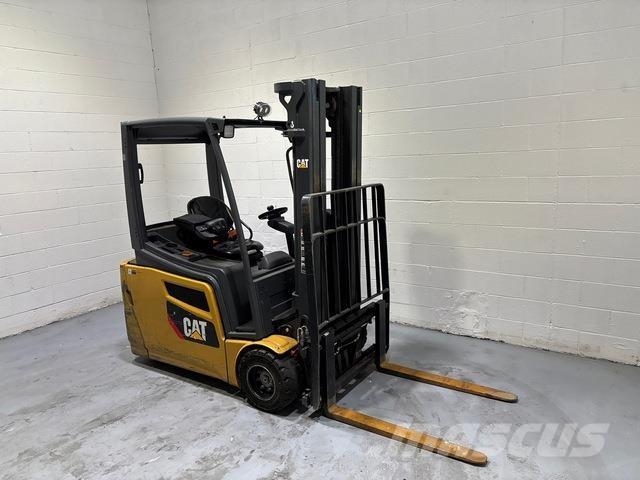 CAT MH 2ET3500 Stivuitor electric