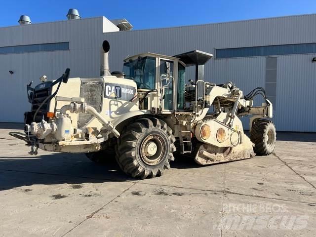 CAT RM500 Compactoare sol