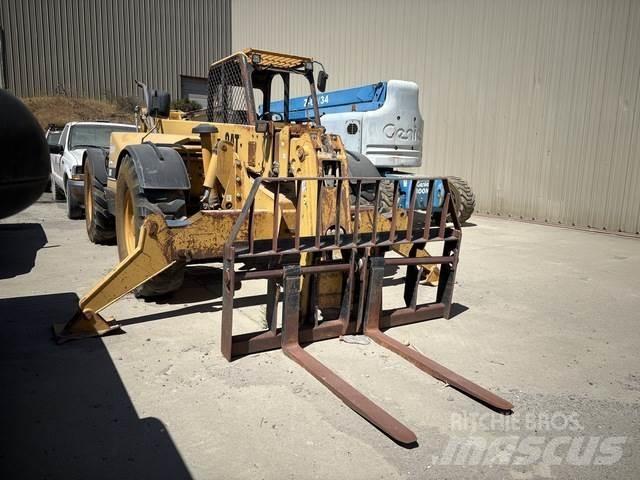 CAT TH83 Stivuitoare telescopice
