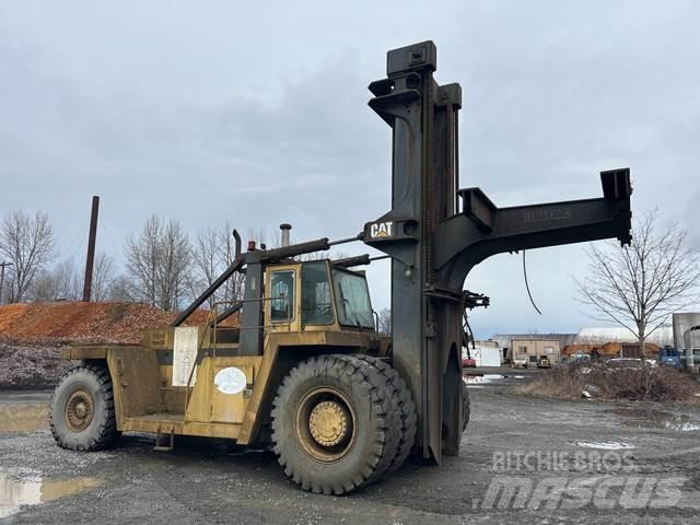 CAT V900 Stivuitoare de containere