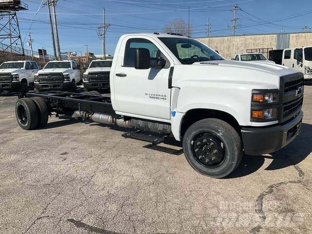 Chevrolet 5500 Cabine si interior
