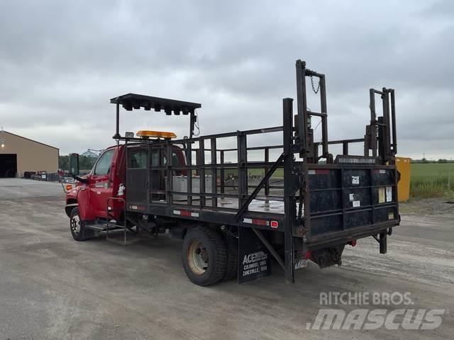 Chevrolet 5500 Camioane platforma/prelata