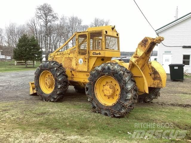 Clark 664D-GM Utilaje de manevrarea a bustenilor