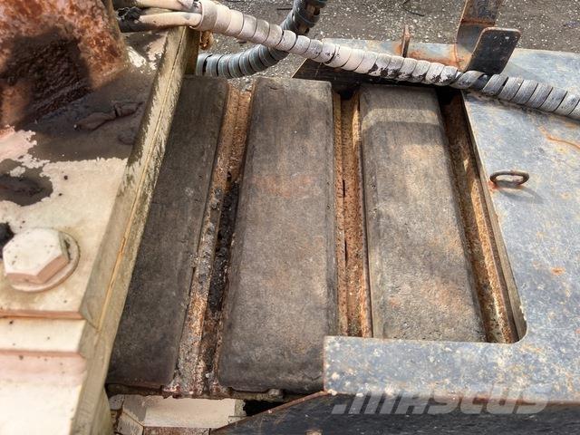 CMI SF-450B Utilaj pavare beton