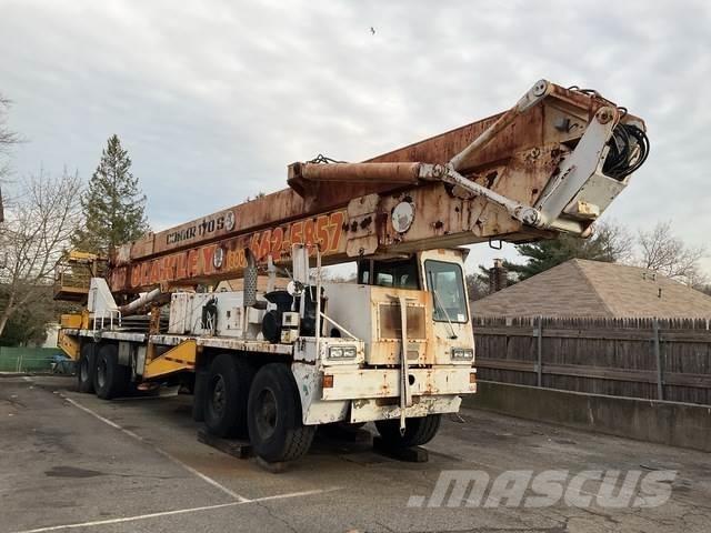 Condor 170S Platforme aeriene montate pe camion