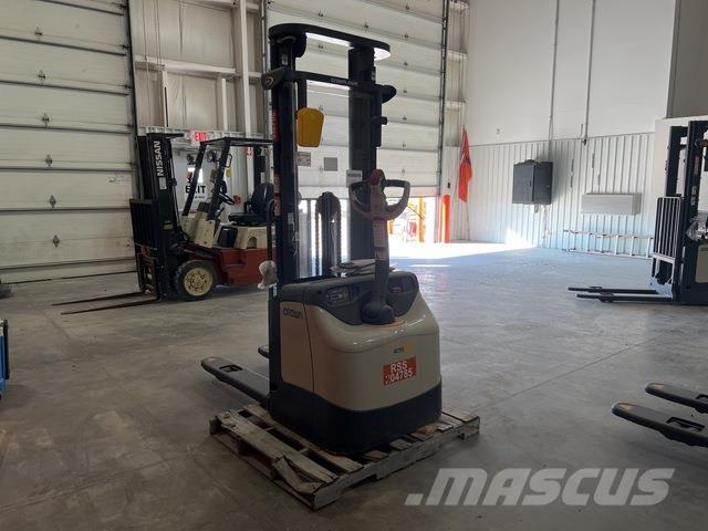 Crown ES 4000 Transpaleti autopropulsanti