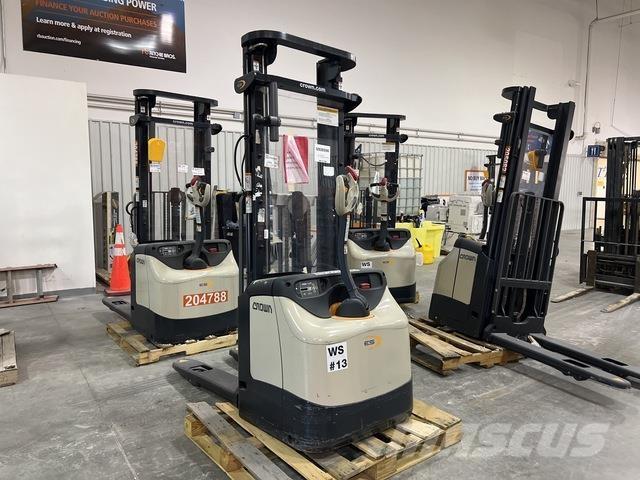 Crown ES 4000 Transpaleti autopropulsanti