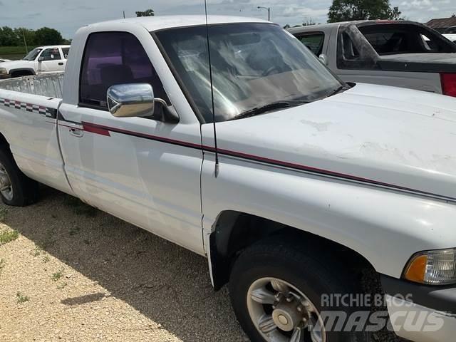 Dodge Ram 2500 Altele