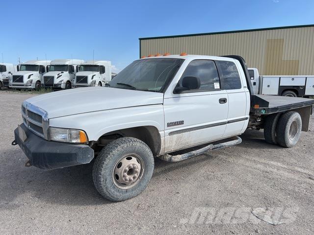 Dodge Ram 3500 Camioane platforma/prelata