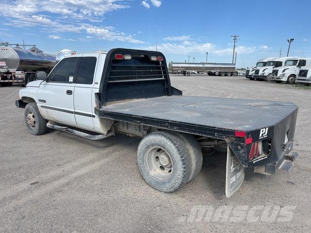 Dodge Ram 3500 Camioane platforma/prelata