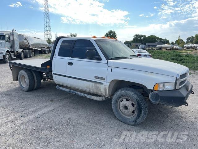 Dodge Ram 3500 Camioane platforma/prelata