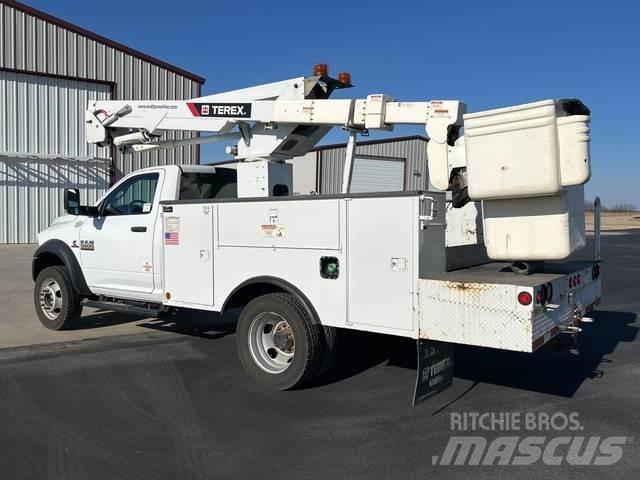 Dodge Ram 5500 Platforme aeriene montate pe camion