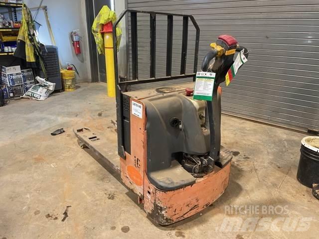Doosan  Transpaleta electica cu furca