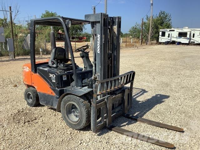 Doosan D30S-7 Strivuitoare-altele
