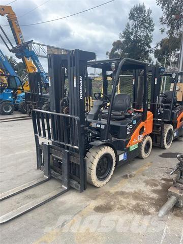 Doosan D30S7 Utilaje construcții - Altele